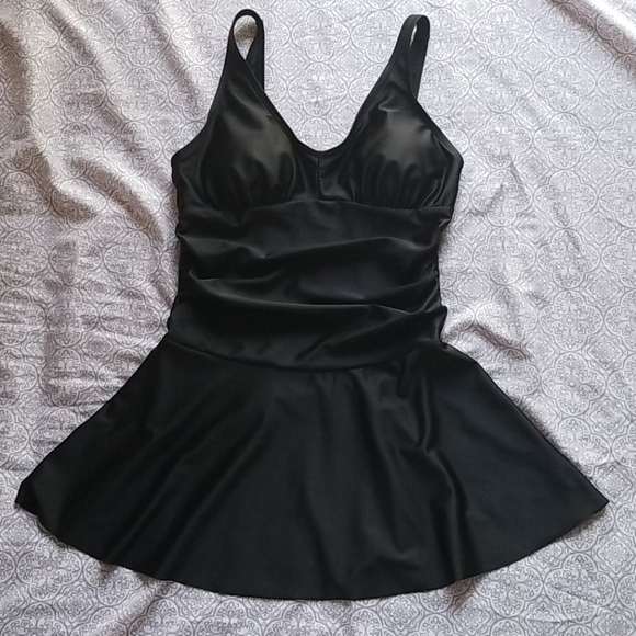 Aranee Black Tankini - Picture 3 of 5